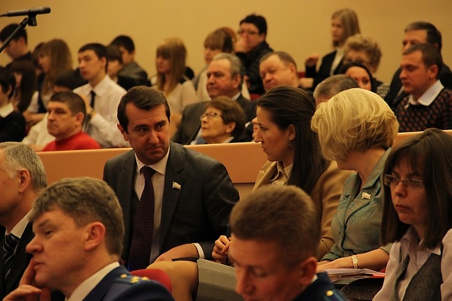 Областные депутаты сократили бюджет на 3 миллиарда