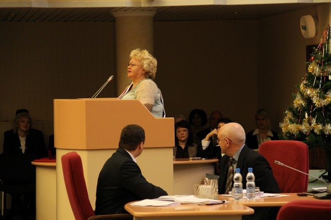 Областные депутаты сократили бюджет на 3 миллиарда