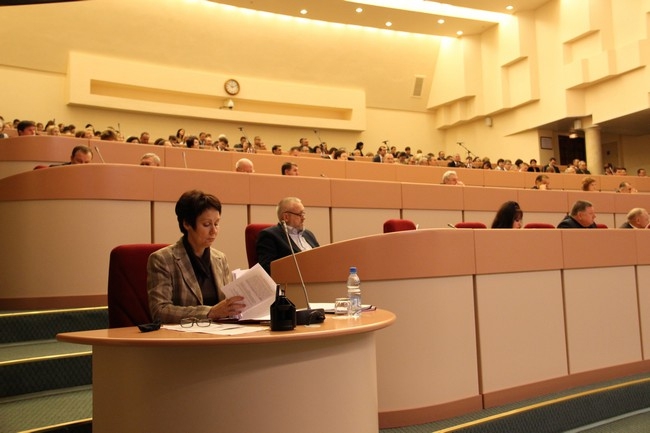 Областные депутаты сократили бюджет на 3 миллиарда