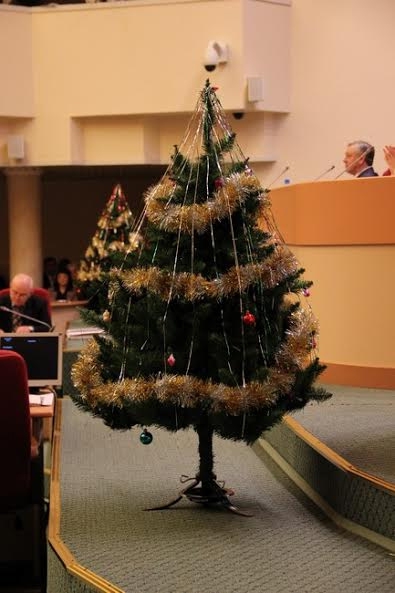 Областные депутаты сократили бюджет на 3 миллиарда