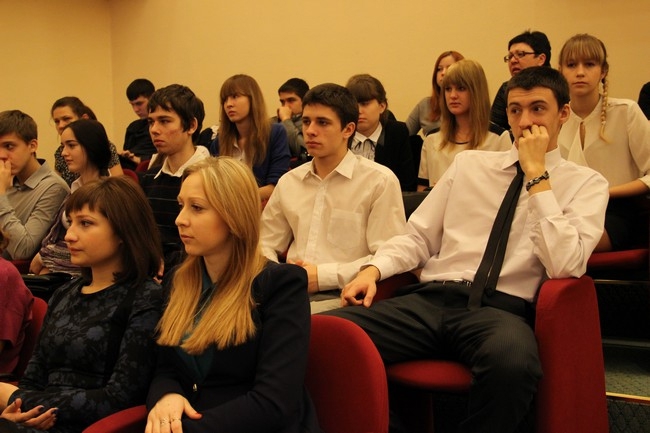 Областные депутаты сократили бюджет на 3 миллиарда