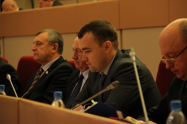 Областные депутаты сократили бюджет на 3 миллиарда