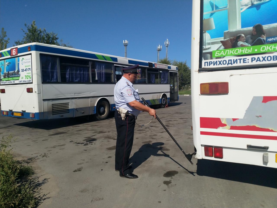 В Саратове инспекторы ГИБДД во время рейда наказали 73 водителя автобусов
