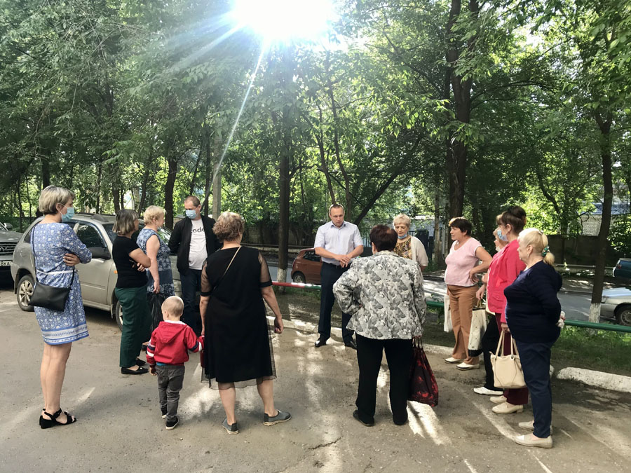 Юрий Максимов: «Несмотря на обилие информации, у людей остаются вопросы по необходимости и безопасности вакцинации от коронавирусной инфекции»