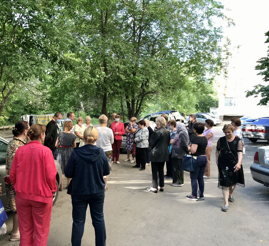 Юрий Максимов: «Несмотря на обилие информации, у людей остаются вопросы по необходимости и безопасности вакцинации от коронавирусной инфекции»