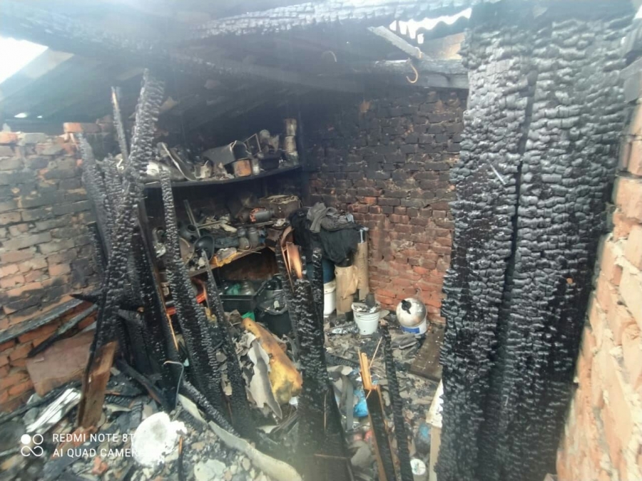 Что произошло ночью в энгельсе. В Энгельсском районе сгорел дом. Пожар в надворных строениях. Пожар в Балтае. Вчера тушили сараи в Воронеже.