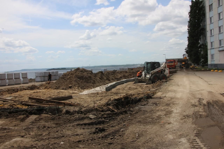 На новой набережной Саратова снесли почти все гаражи