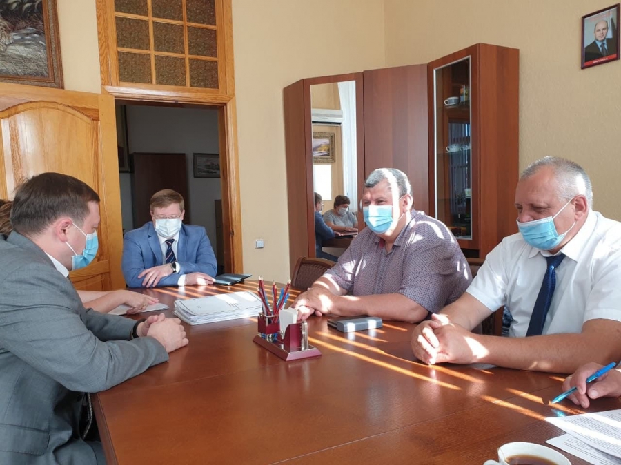 Главой Петровского района вновь избран Денис Фадеев