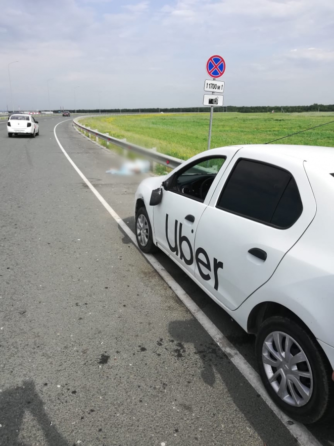 Возле аэропорта Гагарин такси «Везет» насмерть сбило мужчину