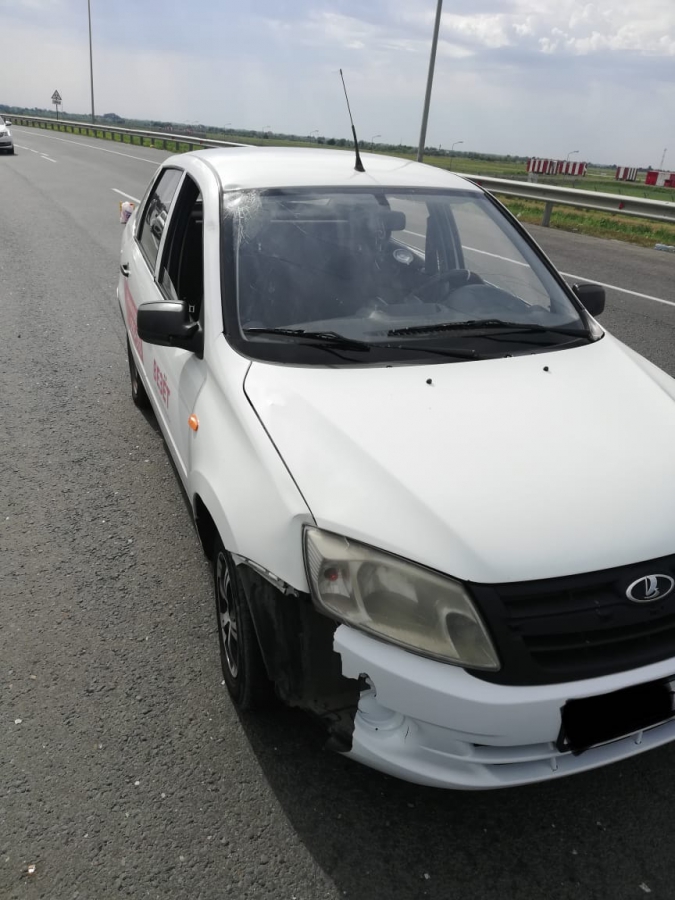 Возле аэропорта Гагарин такси «Везет» насмерть сбило мужчину