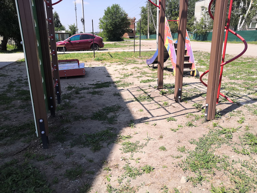 Сиротский дом в Петровске разрушается после сдачи в эксплуатацию