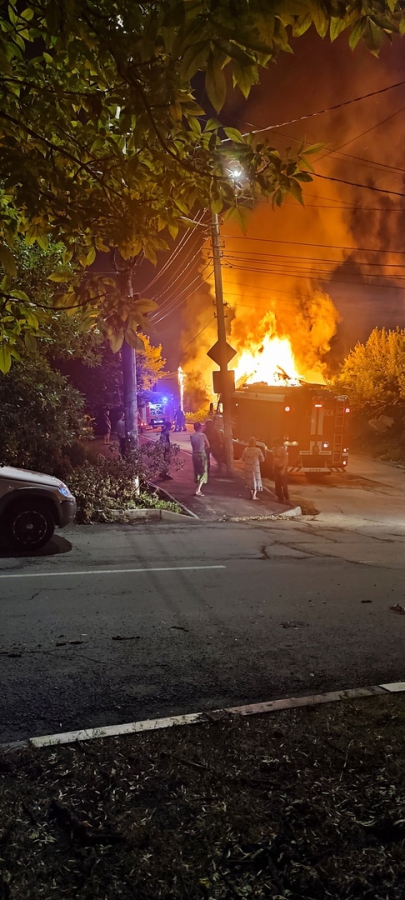 В центре Саратова огонь уничтожил старообрядческий молельный дом