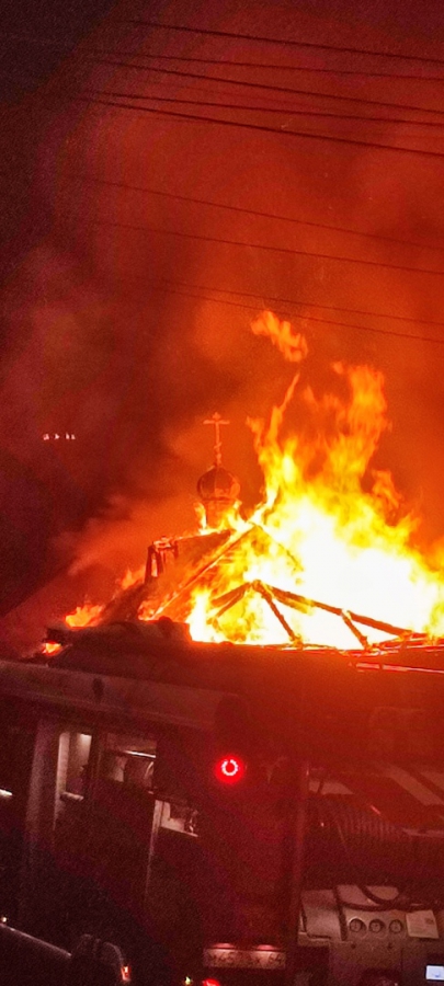 В центре Саратова огонь уничтожил старообрядческий молельный дом