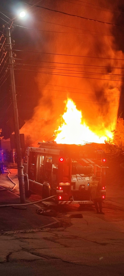 В центре Саратова огонь уничтожил старообрядческий молельный дом