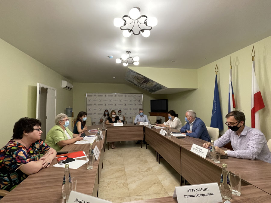 ТПП и бизнес обсудили возможность введения QR-кодов на территории Саратовской области