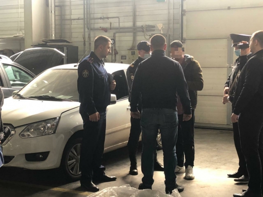 Задержанный в Грузии охранник ждет суда за убийство коллеги в Саратове