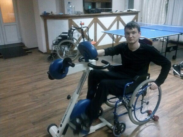 Попавшему в ДТП саратовцу требуется помощь