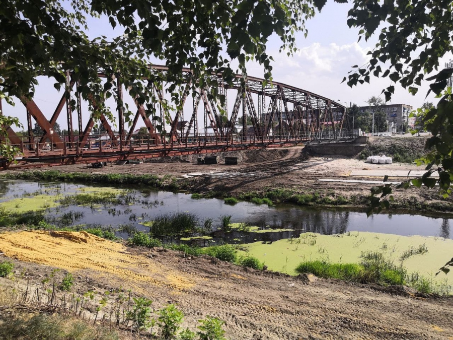 Глава Госдумы раскритиковал недоработки в благоустройстве территории у петровского моста