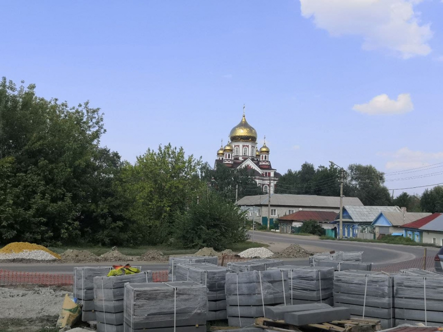 Глава Госдумы раскритиковал недоработки в благоустройстве территории у петровского моста