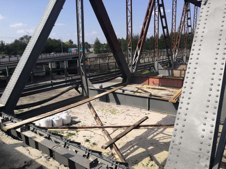 Глава Госдумы раскритиковал недоработки в благоустройстве территории у петровского моста