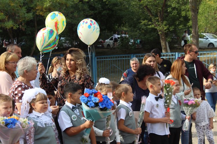 В Саратове школе №44 присвоили имя Героя России Николая Исаева