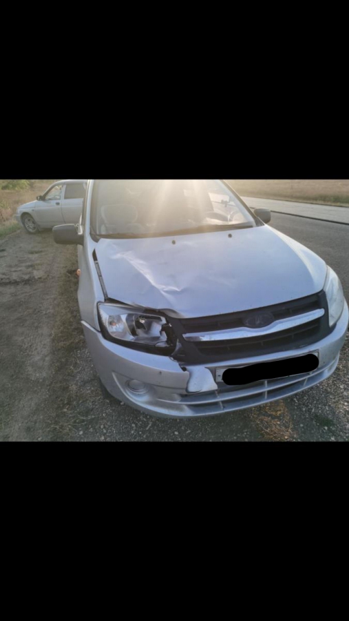 На трассе в Балаковском районе дорожный рабочий угодил под колеса «Гранты»