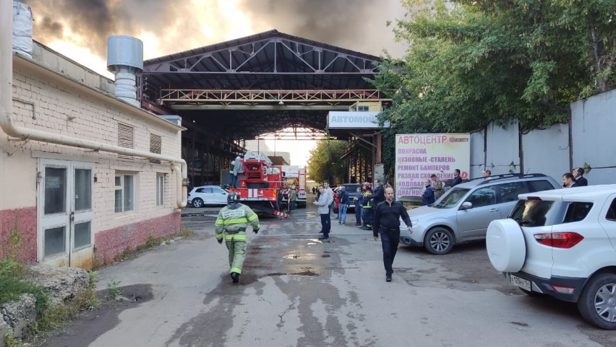 Крупный пожар на Астраханской удалось локализовать