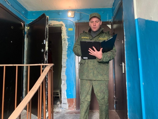 В Заводском районе пожарные нашли в квартире обгоревший труп мужчины