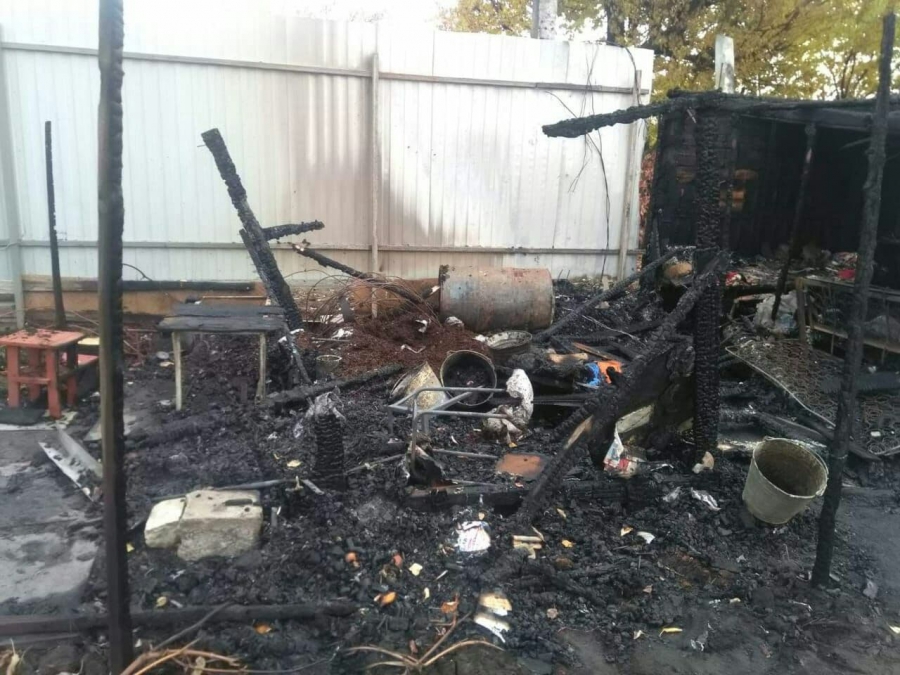 В Заводском районе огонь уничтожил две дачи