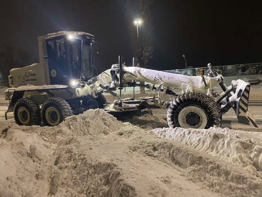 Бусаргин проверил готовность отряда тяжелой спецтехники к зиме