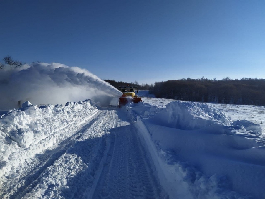 Бусаргин проверил готовность отряда тяжелой спецтехники к зиме