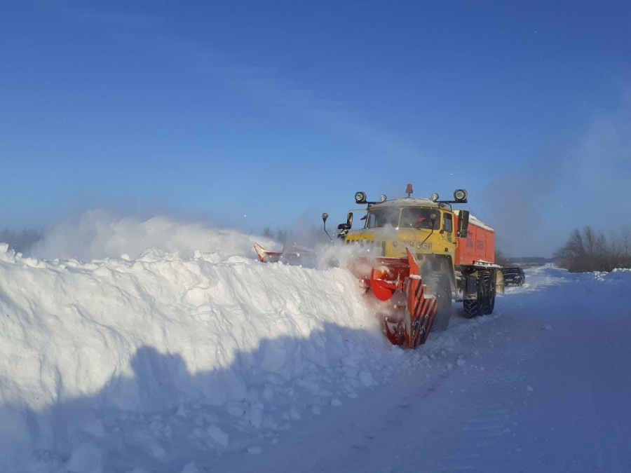 Бусаргин проверил готовность отряда тяжелой спецтехники к зиме
