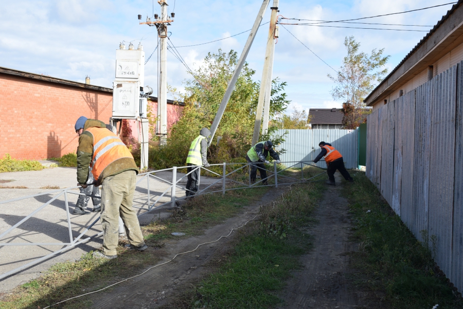 В Волжском районе за день снесли 6 незаконных шлагбаумов и заграждений