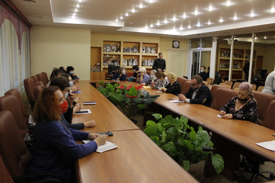 В облдуме заявили о формальном подходе фонда соцстрахования при выдаче инвалидных колясок больным детям