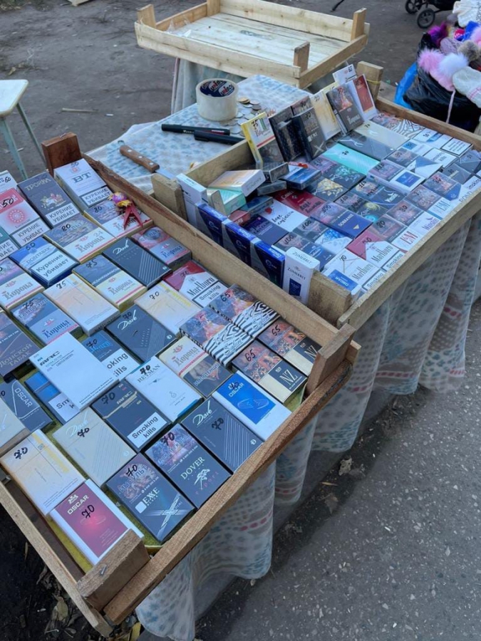 Возле «Оранжевого» чиновники и полицейские разогнали стихийный рынок