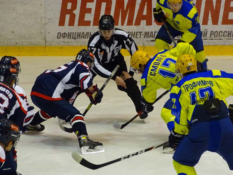 «Кристалл» забил всего одну шайбу «Челнам»