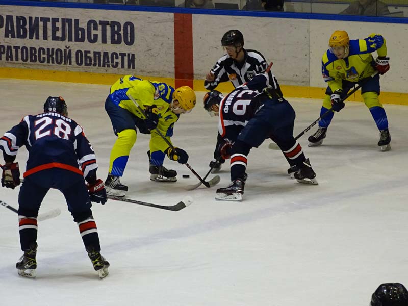 «Кристалл» забил всего одну шайбу «Челнам»