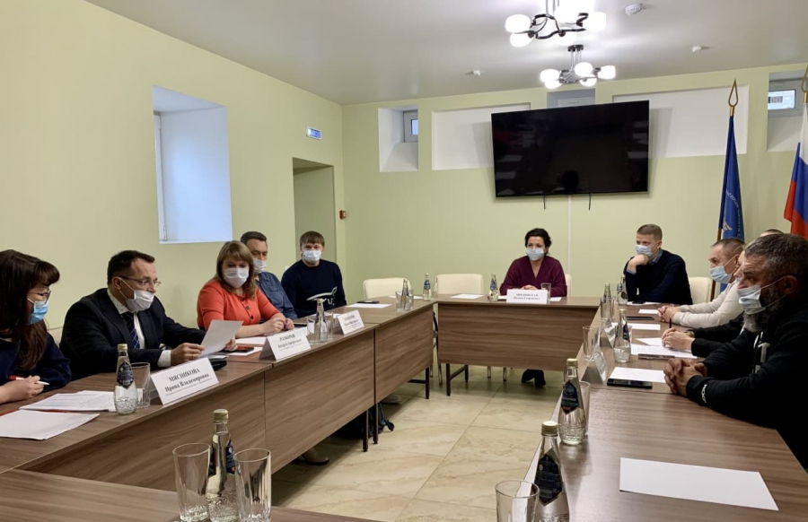 Предприниматели просят усилить информирование граждан о QR-кодах и сделать правила едиными для всех