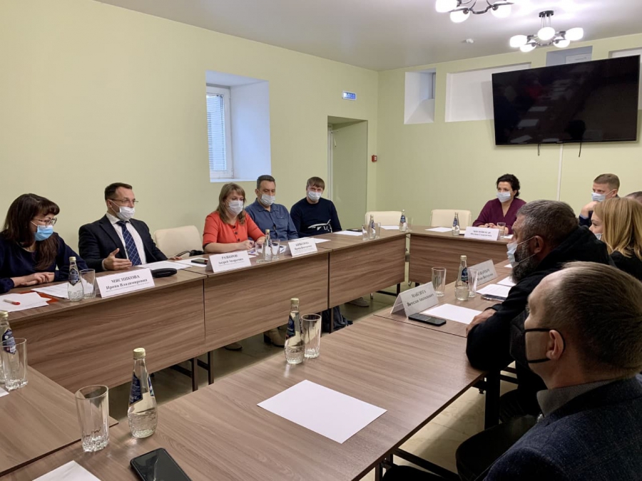 Предприниматели просят усилить информирование граждан о QR-кодах и сделать правила едиными для всех