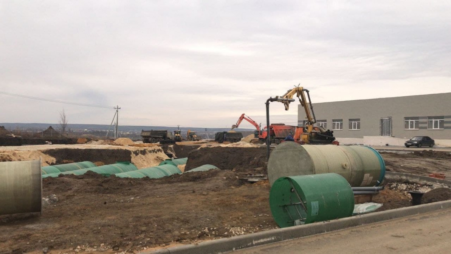 В строящейся инфекционной больнице Саратова готовятся к установке медицинского оборудования