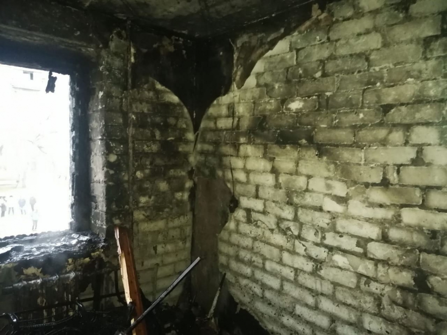 В Энгельсе из-за пожара эвакуировали 20 жильцов, один человек пострадал