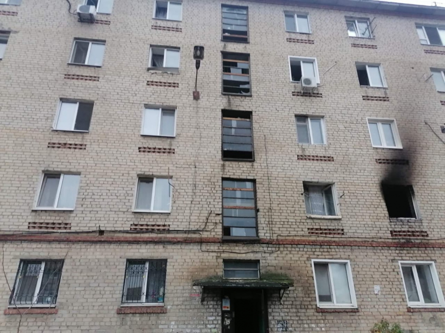 В Энгельсе из-за пожара эвакуировали 20 жильцов, один человек пострадал