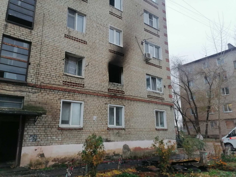 В Энгельсе из-за пожара эвакуировали 20 жильцов, один человек пострадал