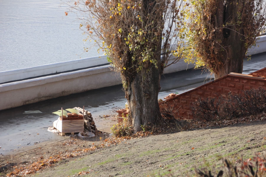 В Саратове вновь сорваны сроки реконструкции набережной и фонтана «Одуванчик»