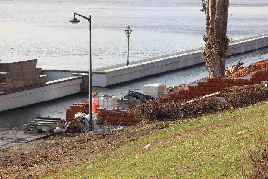 В Саратове вновь сорваны сроки реконструкции набережной и фонтана «Одуванчик»