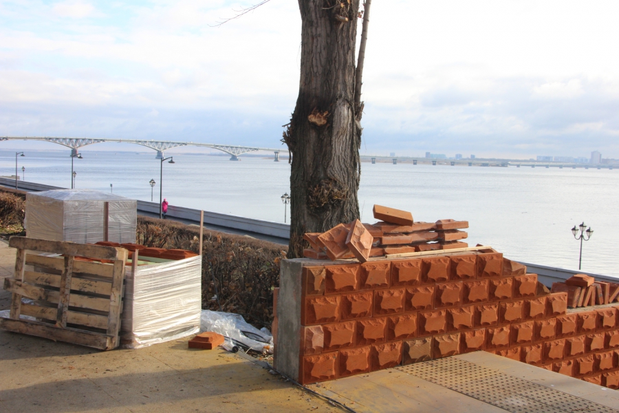 В Саратове вновь сорваны сроки реконструкции набережной и фонтана «Одуванчик»