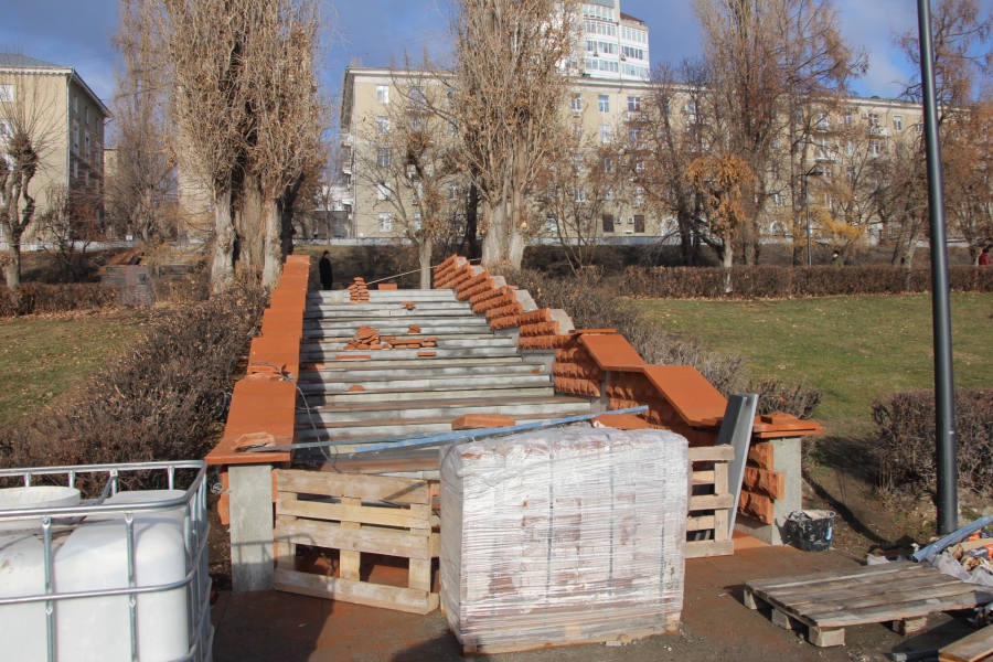 В Саратове вновь сорваны сроки реконструкции набережной и фонтана «Одуванчик»