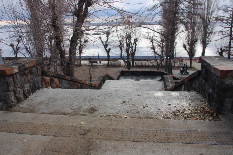 В Саратове вновь сорваны сроки реконструкции набережной и фонтана «Одуванчик»