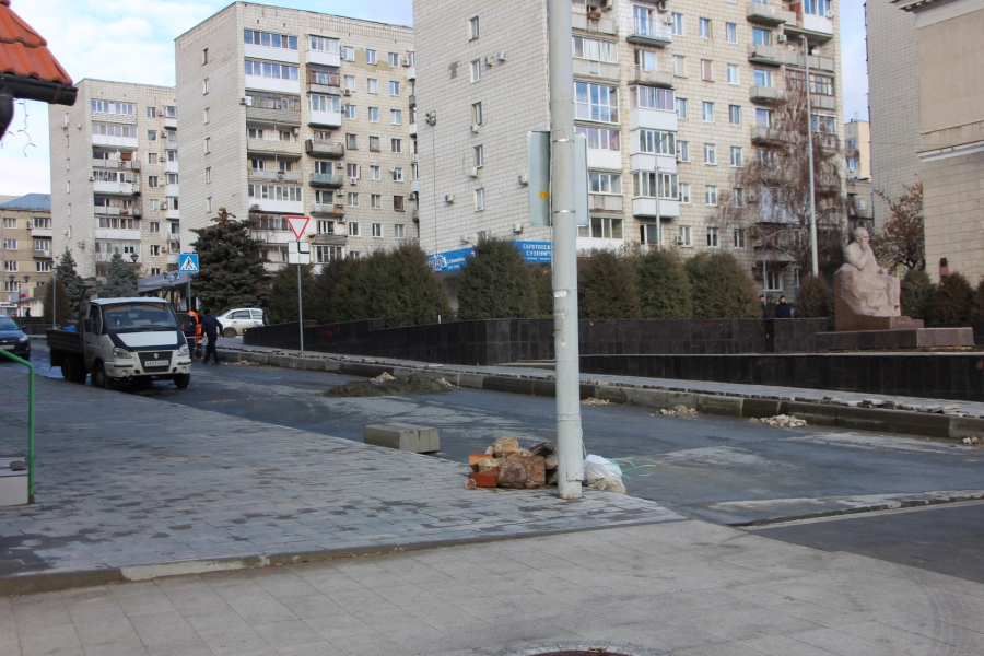 В Саратове вновь сорваны сроки реконструкции набережной и фонтана «Одуванчик»