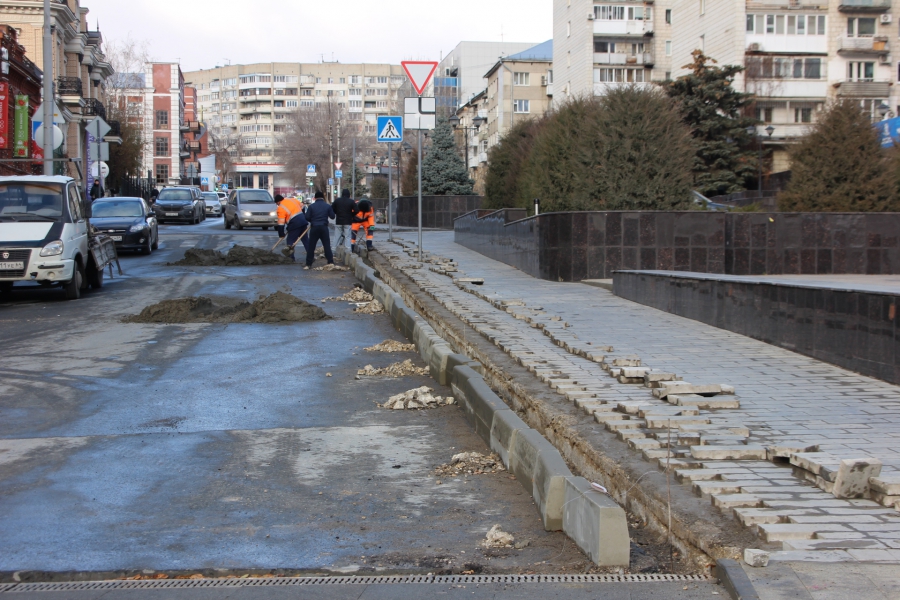 В Саратове вновь сорваны сроки реконструкции набережной и фонтана «Одуванчик»